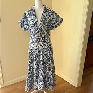 NWOT! Zara small blue /white embroidered back waist cut out midi dress.